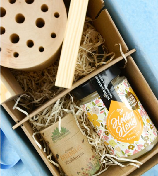 corviscom Geschenkpaket Bienen Bed and Breakfastcorviscom Geschenkpaket Bienen B+B von ecoBee
