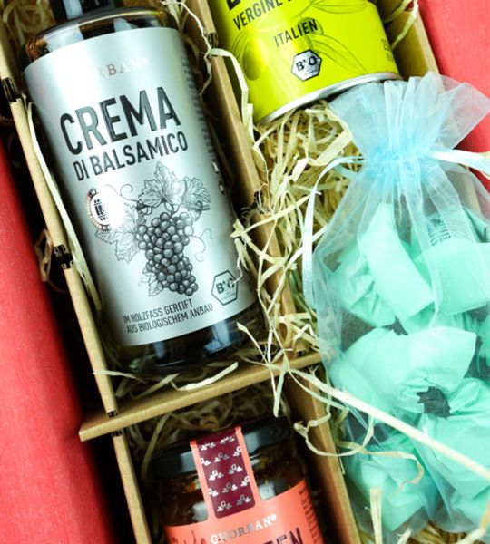 corviscom Geschenkpaket Cena di natale Feinkost