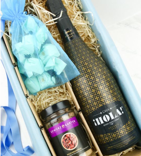 corviscom Feinkostgeschenk mit drei spanischen Köstlichkeiten