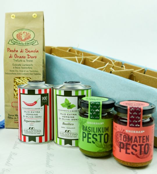 Corviscom Geschenkpaket Pasta Rot-Grün mit Tomatenpesto