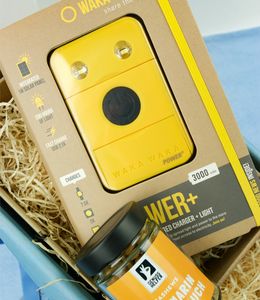 corviscom, Geschenkpaket „Energie to go” mit Waka-Waka